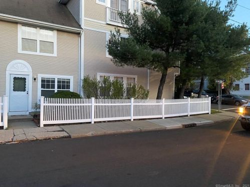1 Southfield Ave, Stamford CT  06902-7200 exterior