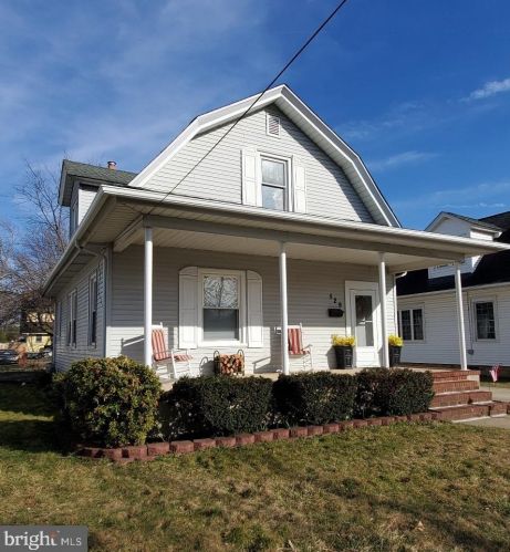 529 Lincoln Ave, West Deptford, NJ 08066-1136