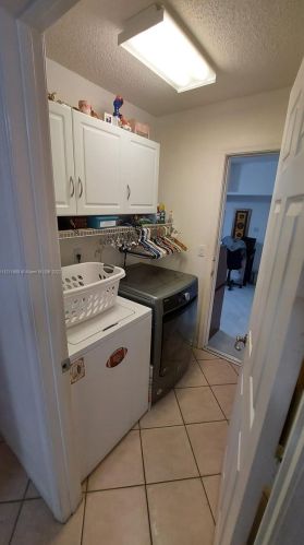 20831 22 Ct, Hollywood FL 33023-2927 exterior