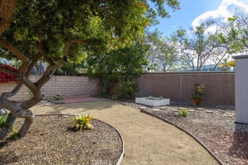 4753 Westridge Dr, Oceanside CA  92056-3003 exterior