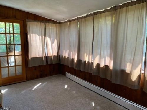 74 Pinecliff Lake Dr, West Milford Lakes NJ  07480-1381 exterior