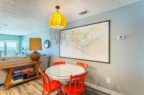 1804 Gulf Bch Dr, Saint George Island FL  32328-2827 exterior