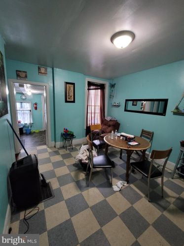 1040 Green St, Norristown, PA 19401-3804