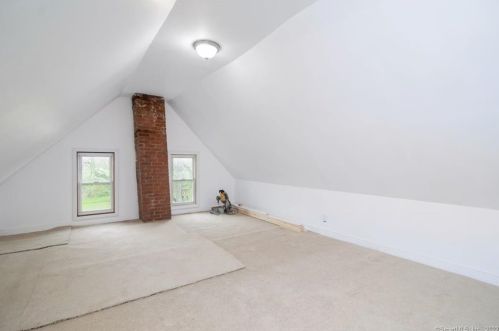 322 Ridgewood Rd, Middletown CT  06457-1949 exterior