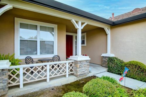 816 Covey Ct, Hollister, CA 95023-8906