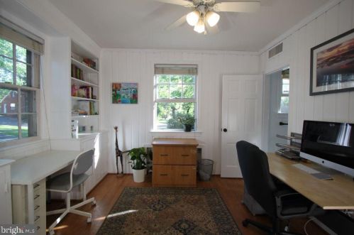 912 Hillwood Ave, Falls Church VA  22042-2421 exterior