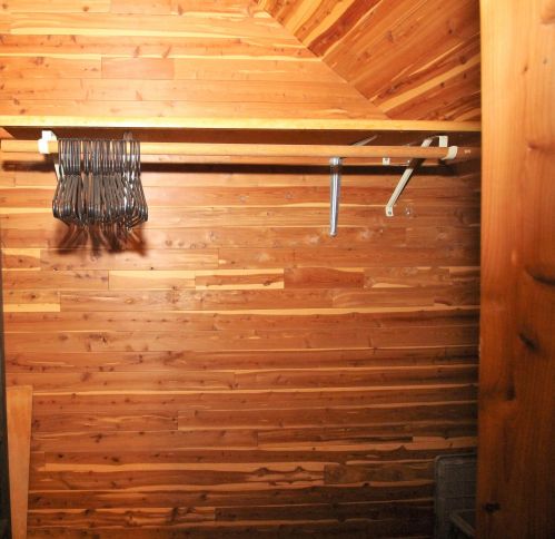 7200 Lakefield Dr, Milwaukee WI  53219-4024 exterior