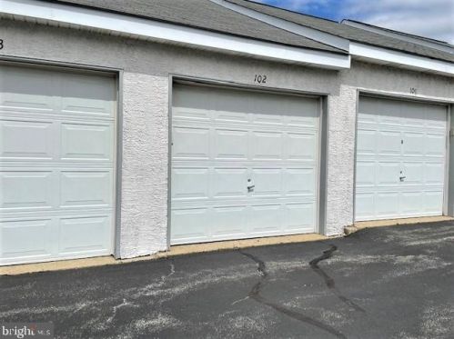 102 Truman Ct, Norristown, PA 19403-5243
