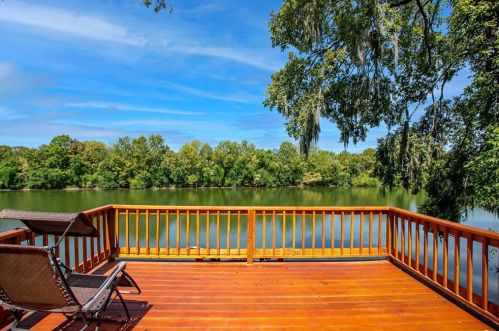 26 Walker Trl, Huntsville, TX 77320-0296