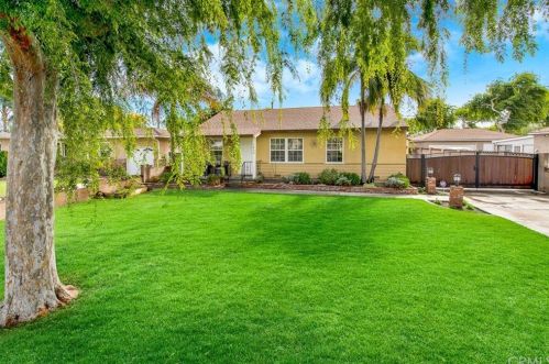 1830 Jacaranda Pl, Fullerton, CA 92833-2629
