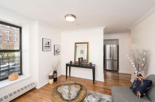 342 100th St, New York, NY 10025-5334