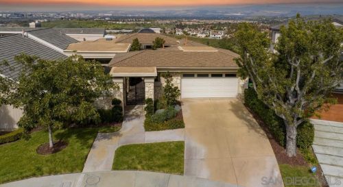 17 Cherbourg, Newport Beach, CA 92660-6807