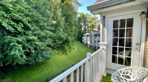 3103 Peer Pl, Parsippany NJ  07834-3715 exterior
