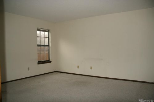 8047 Phillips Cir, Englewood CO 80112-3254 exterior