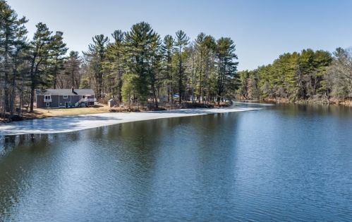 19 Howe Ave, Oxford, MA 01540-2330