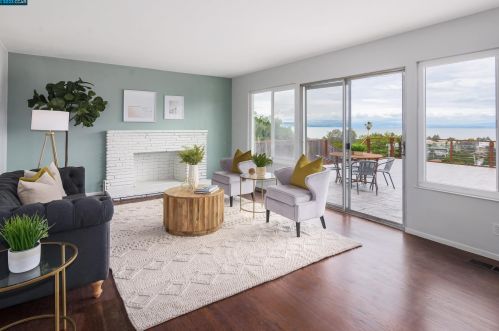 1175 Mcdonald Dr, Pinole CA  94564-2501 exterior