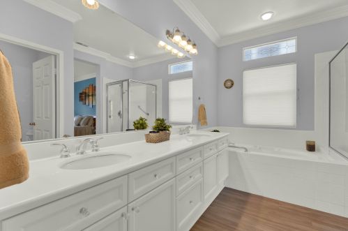 2346 Fallbrook Pl, Escondido CA  92027-6738 exterior