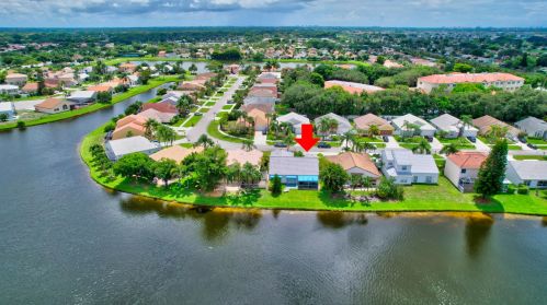 9581 Tavernier Dr, Boca Raton FL  33496-2105 exterior