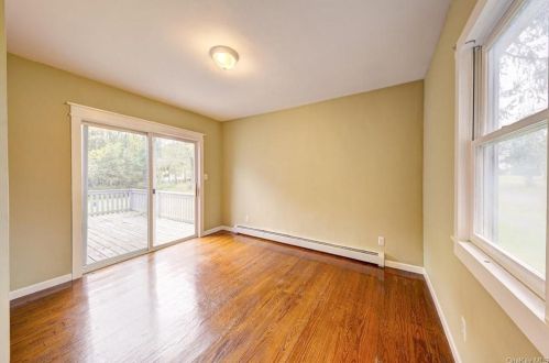 75 Sackett Lake Rd, Monticello NY  12701-4514 exterior