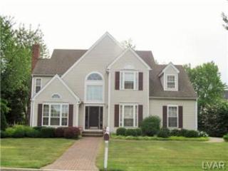 1980 Clarendon Dr, Easton, PA 18040-8305