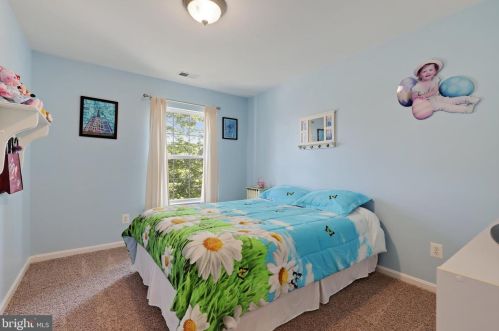 14149 Murphy Ter, Gainesville VA  20155-1725 exterior