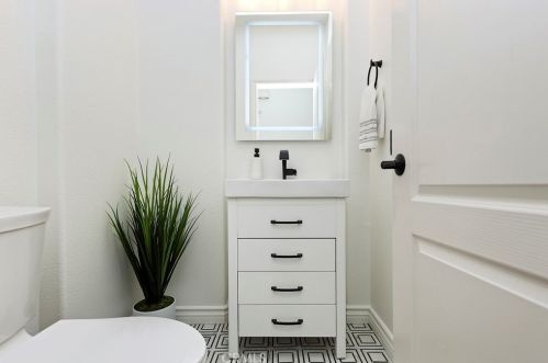 3745 Hollingsworth Rd, Altadena CA  91001-3857 exterior