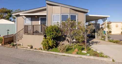160 Creekside Dr, Princeton By The Sea, CA 94019-2348