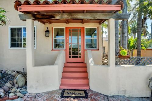 232 Rios Ave, Solana Beach CA  92075-1240 exterior