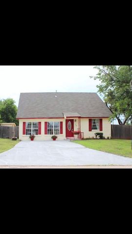 409 Woodland Dr, Lawton, OK 73505-5432