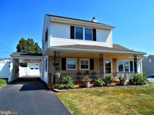 307 Chelsea Rd, Fairless Hills, PA 19030-2210