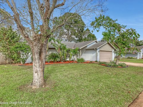 4395 Westlake Dr, Titusville, FL 32780-5996