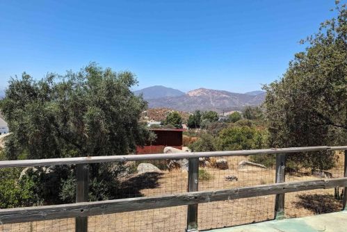 3910 Carveacre Rd, Alpine, CA 91901-3402