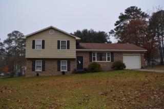 1108 Oakstone Dr, Fayetteville, NC 28314-5915