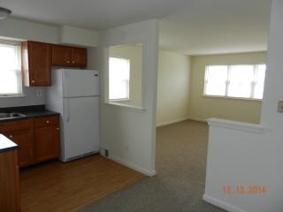 1708 Arthur St, Philadelphia PA  19152-2602 exterior