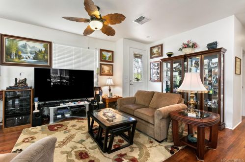 92-761 Kuhoho St, Kapolei HI  96707 exterior