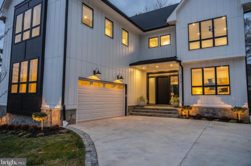 2219 Westmoreland St, Falls Church VA  22043-1701 exterior