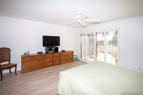 18076 Avenida Alozdra, San Diego CA 92128-1570 exterior