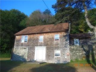 227 Green Hollow Rd, Moosup, CT 06354-1739