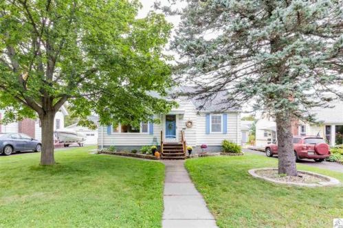 4321 Gladstone St, Duluth MN  55804-1928 exterior