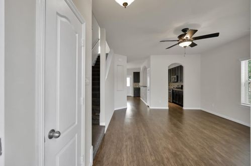 946 Fife Dr, Conroe TX  77301-4138 exterior