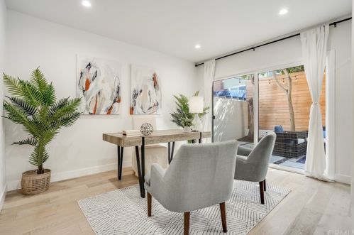 1815 Stanford Ave, Redondo Beach CA  90278-2743 exterior