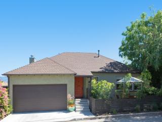 2346 Ronda Vista Dr, Los Angeles, CA 90027-4644