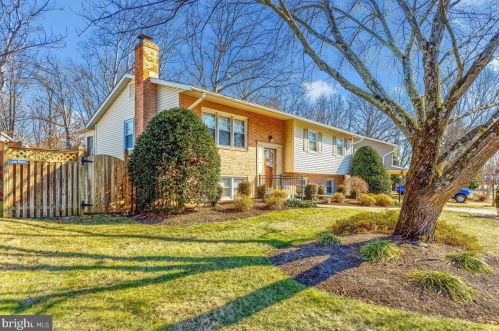 13247 Sturbridge Rd, Woodbridge, VA 22192-3729