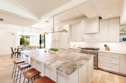 579 Neapolitan Way, Naples FL  34103-8567 exterior