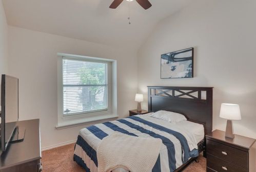 2605 Cross Haven Dr, Lewisville TX  75028-2484 exterior