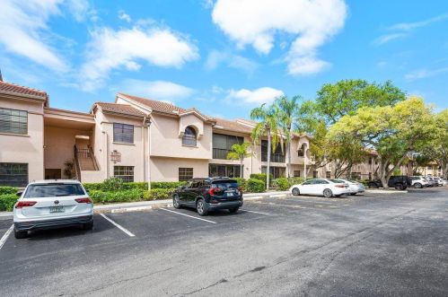 5267 Europa Dr, Boynton Beach, FL 33437-2151