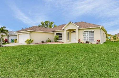 1021 2nd St, Cape Coral, FL 33909-2647