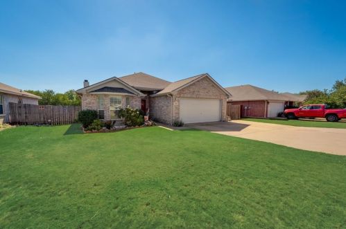 500 Stirling Rd, Rhome, TX 76078-4453