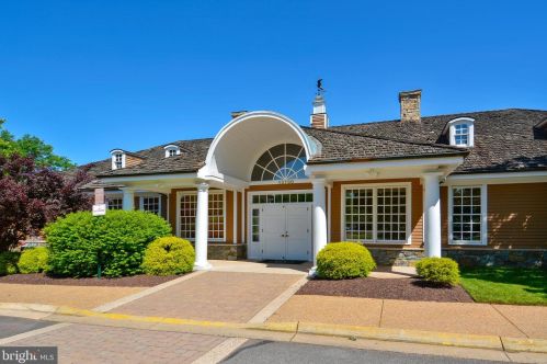 43527 Butler Pl, Leesburg VA 20176-7428 exterior