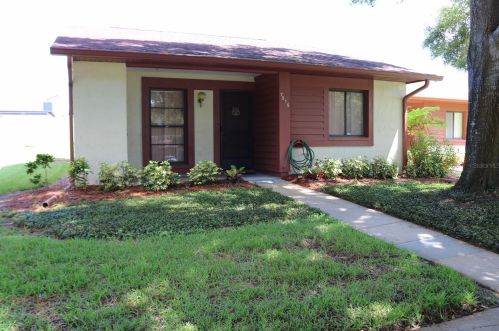7515 Greystone Dr, Port Richey, FL 34667-3044